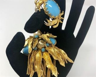  Vintage Blue DeMario Pin Plus https://ctbids.com/#!/description/share/251901