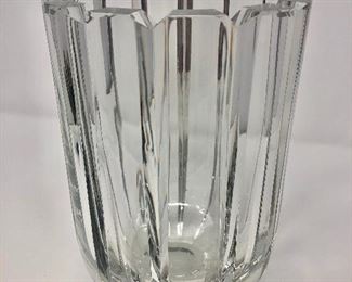  Large Crystal Vase https://ctbids.com/#!/description/share/251897
