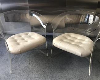  Vintage Flexuous Lucite Chairs (2) https://ctbids.com/#!/description/share/251707