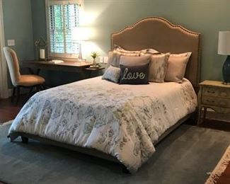 Queen size platform bed