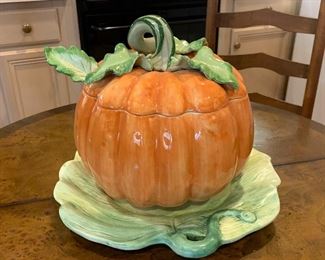 Fitz & Floyd Pumpkin Tureen - Perfect for your Thanksgiving Table