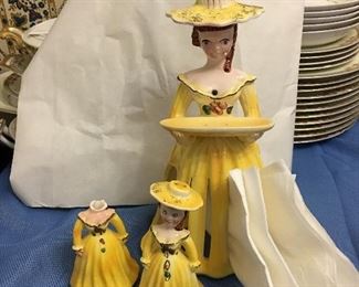 Vintage Kreiss napkin lady with salt and pepper shakers. Rare!