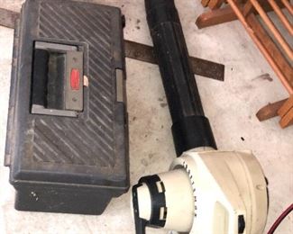 Leaf blower