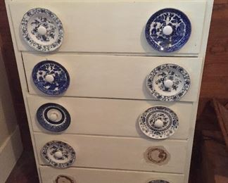 Chest of Drawer Designed with Delft Blue Plates