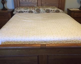 Basset Ranch Style Queen Size Bed