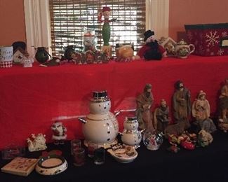 Assorted Christmas Decor', Nativity