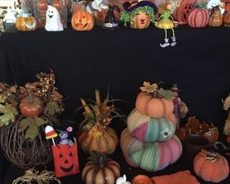 Assorted Fall & Halloween Decor'