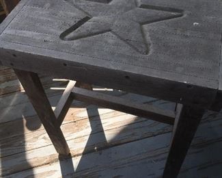 Paw Paw & Nene Rustic Rocking Chairs & Table