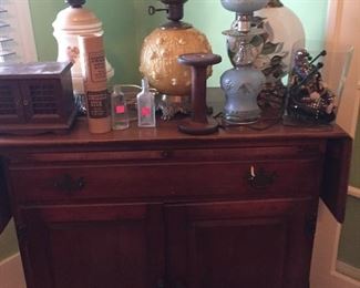 Gone With the Wind Style Lamps, Basset Buffet Cabinet, Household Items