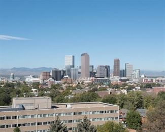 Awesome view of Denver skyline!