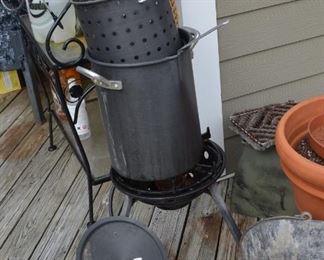 outdoor cooker set $75