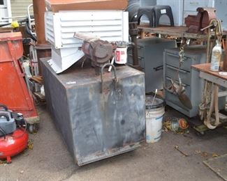 100 gl. gas tank w/pump $340