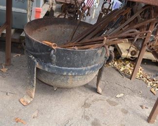 cast iron pot w/drain holes $140