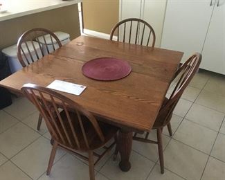 Vintage oak dining room set. Table expands