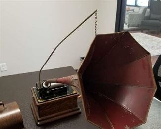 Edison Fireside Phonograph Combination Type. All parts function but the belt slips and needs replacing which I have purchased for the owner to install.