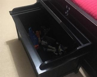 Storage chest