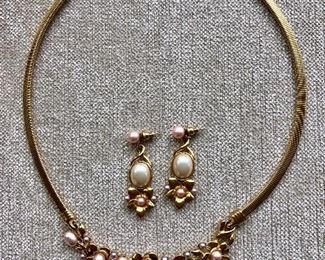 Necklace and earrings set