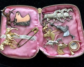 Horsey pins
