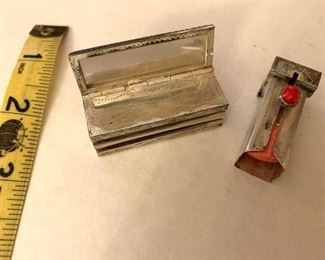 Vintage lipstick holder open