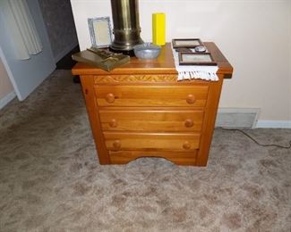 Great Bedside Table with 3 drawers