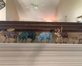 COLLECTABLE BULL FIGURINES  