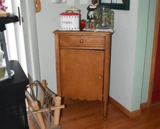 Newpaper Primitive Log Holder, Kitchen Cabinet