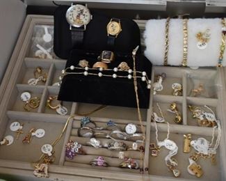 14 K Necklaces, Sterling Rings, 14K Rings, 14K Earrings, 14 K Bracelets with Diamonds, Gold Charms Pendants, Bracelets with Diamonds and Gemstones, Bradley and Seiko Disney - Mickey Watches