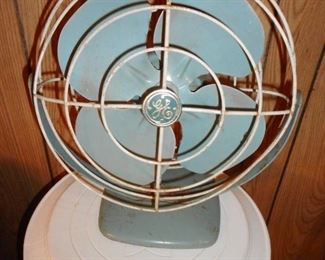 Mid Century GE Electric Fan