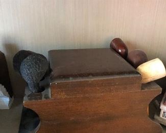 Pipe stand/humidor/pipes