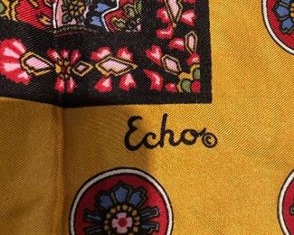 Echo scarf