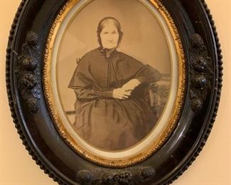 Antique Portrait Photography in Oval Frames