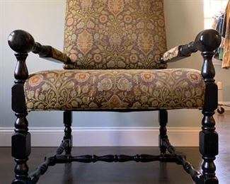 Baroque Style Antique High Back Throne Chair