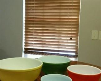 NESTING BOWLS