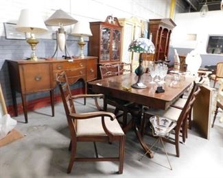 1920's Elk Furniture Cherry 9 pc dining room set Table with built-in leaf 6 chairs, buffet & china cabine