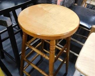 Solid wood round top stool 