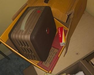 KODAK BROWNIE MOVIE PROJECTOR
