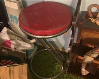 VINTAGE TWIST STOOL