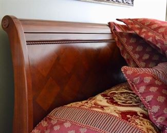 Queen size Sleigh Bed
