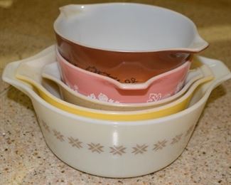 Vintage Pyrex Nesting Bowls