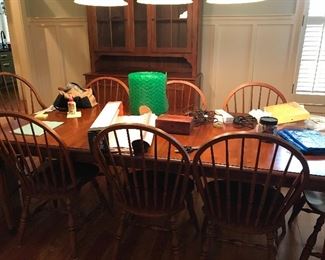 Ethan Allen dinning table 75 inches long.....has one removable leaf.  8 chairs available.