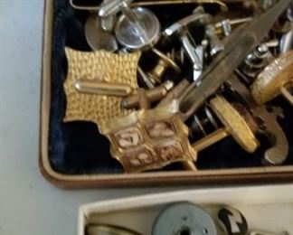 Lots of Vintage Jewelry
