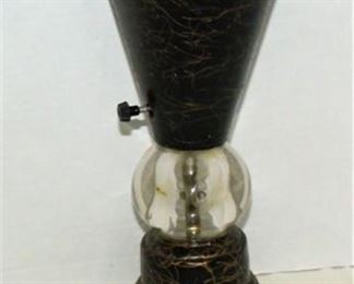 Lot 002
Metal Glass Retro Lamp