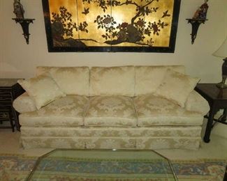 Henredon Cream Fabric Sofa $300