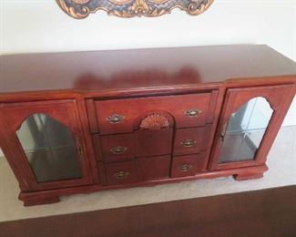 Server With Lighted Display Side Cabinets $275