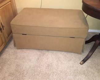 upholstered ottoman/foot rest