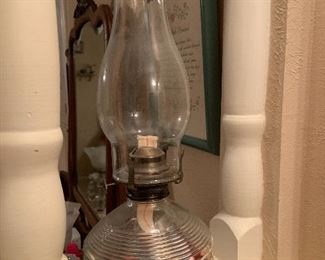 Oil lamp with buttons