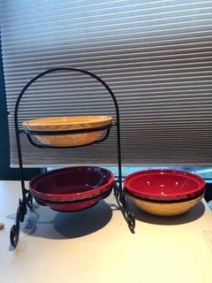 Longaberger metal pie rack and pie plates