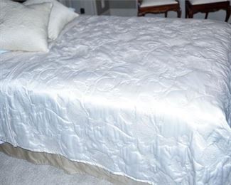 143. Mattress and Bed Linens