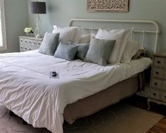 Temper Pedic King size bed and Linens!