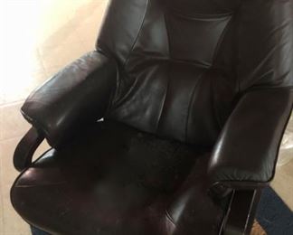 A closer look at that leather office chair